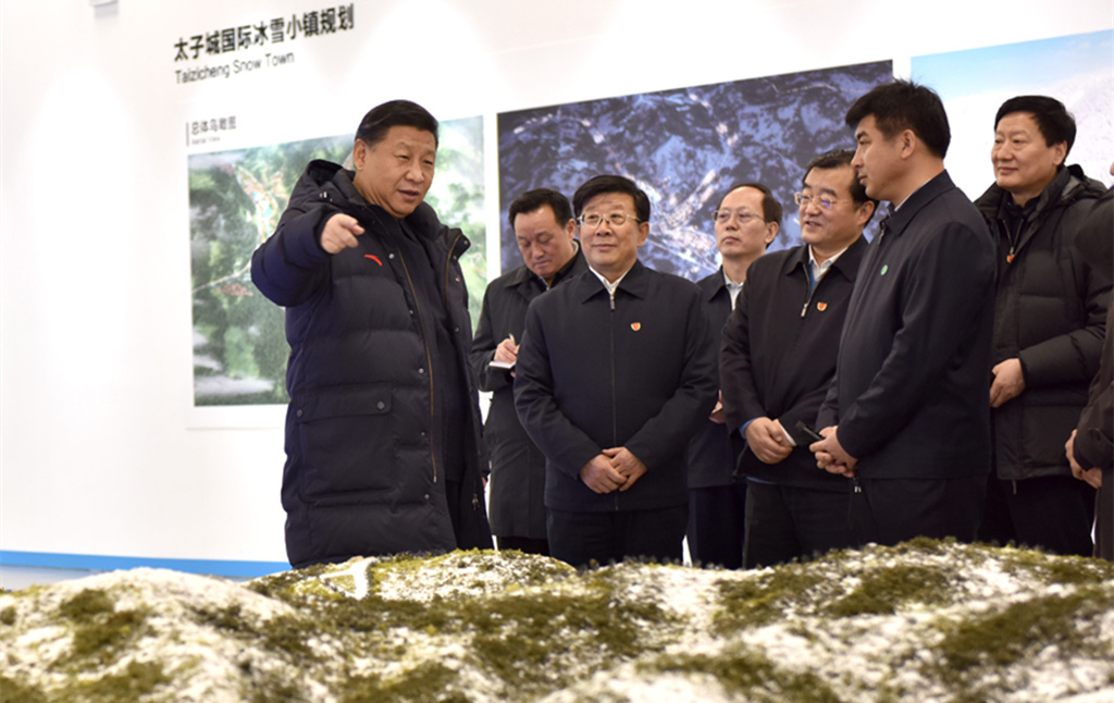 中共中央总书记、国家主席、中央军委主席习近平在张家口市考察北京冬奥会筹办工作。